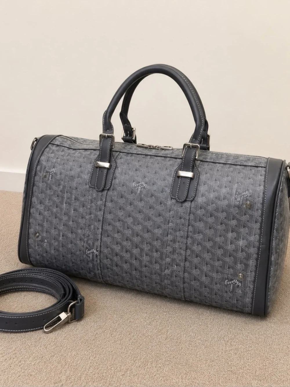 Gray Patterned Men's Duffel bag